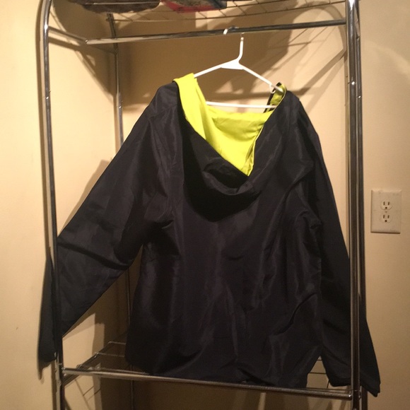 🔥 NWT Reebok Windbreakers 🔥 - Picture 2 of 4